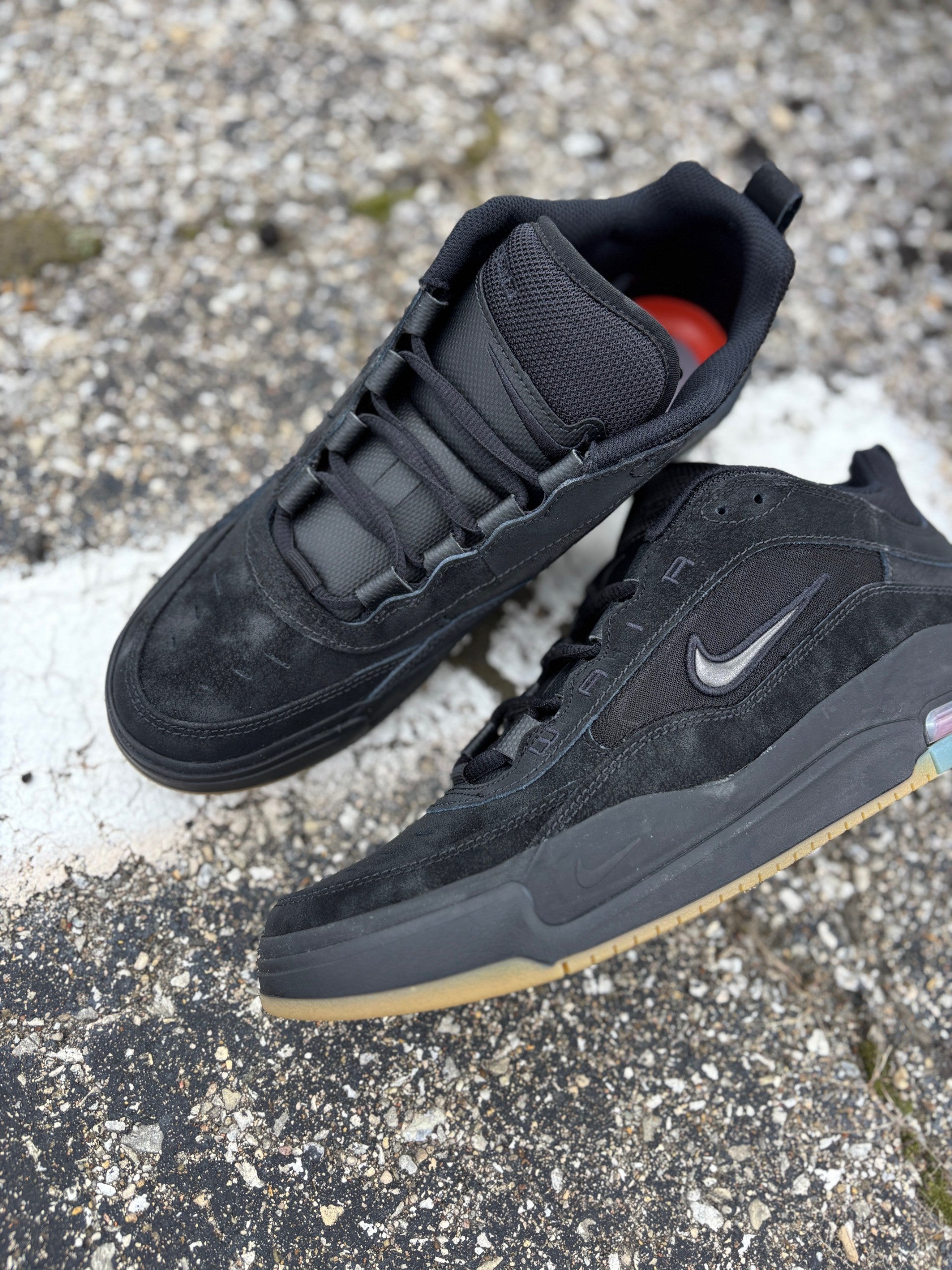 Nike SB Air Max Ishod Black/Black/Black | Minus Skate Shop 